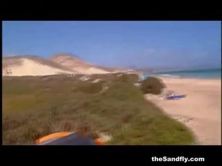 Thesandfly itu pantai sex-files!