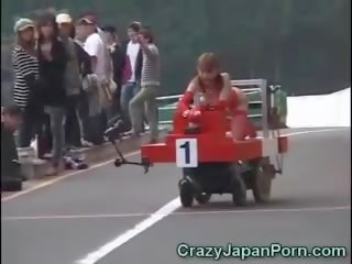 Juokingas japoniškas xxx video race!