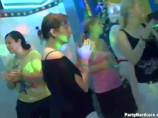 Yong girls in club are happy to fuck