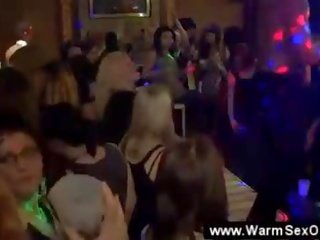 Hasrat lover sucks a buddy on the dancefloor