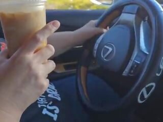 Já zeptal a cizinec na the boční na the ulice na blbec pryč a připojenými opčními v můj led coffee &lpar;public masturbation&rpar; venkovní auto xxx video