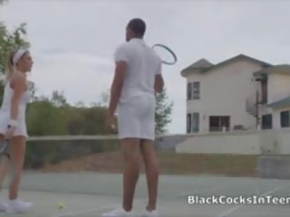 Bigtit вози късметлия тенис coaches би би си