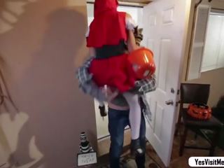 Bigass rumaja kharlie fucks on halloween