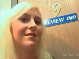 Arousing blonda tachinare masiv penis