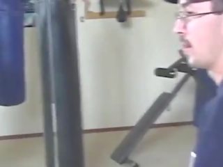 Privat-gym&comma; ele lata caralho dela onde sempre ele querer - mouth&comma; cona e cu - sortudo homem